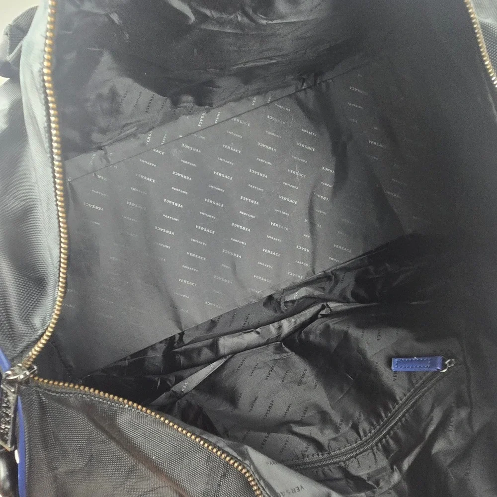 Versace Parfums‎ GWP Black Nylon Weekend Duffle Bag w Shoulder Strap